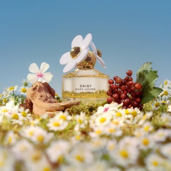 5 for 25⚡️Marc Jacobs Daisy Spray 1.2ml - Picture 5 of 5